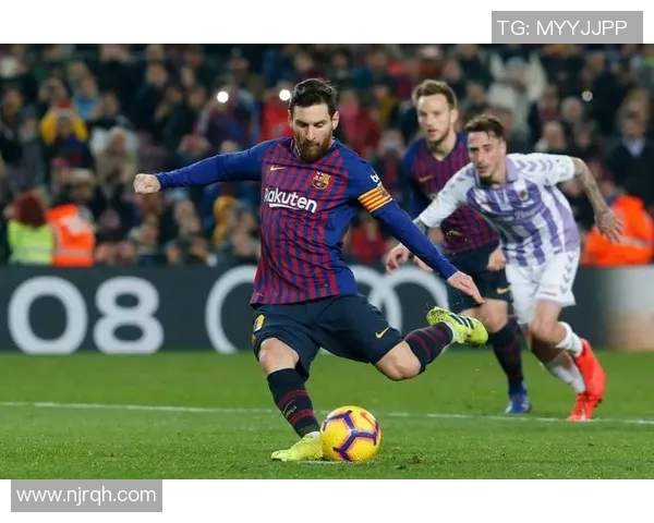 足球明星闪耀秀场视频回顾时尚与运动完美结合的精彩瞬间